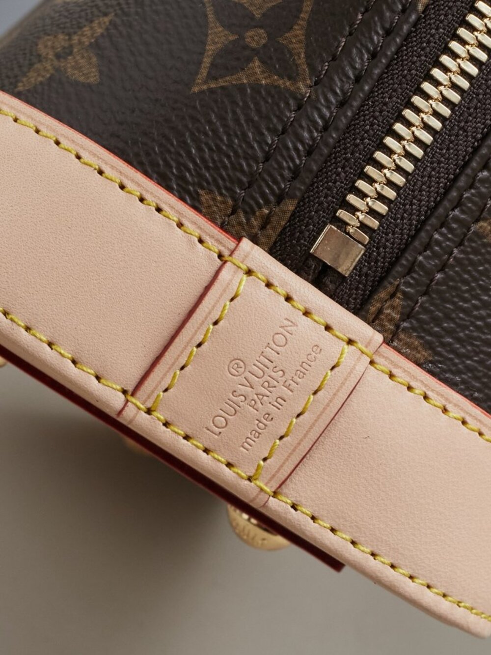 🍷Louis Vuitton Alma BB Mini Shoulder Bag - Picture 8 of 9
